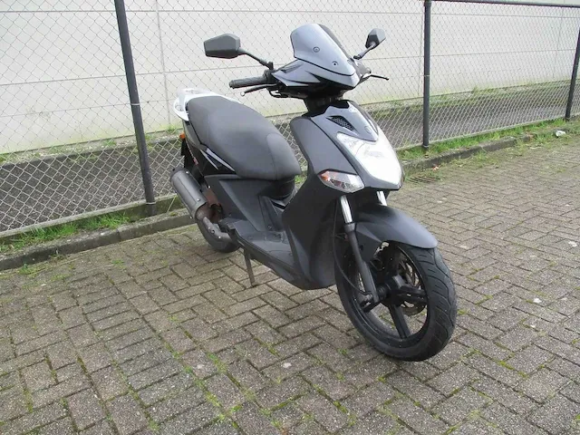 Kymco - bromscooter - agility - scooter - afbeelding 4 van  9