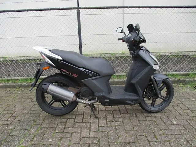Kymco - bromscooter - agility - scooter - afbeelding 5 van  9