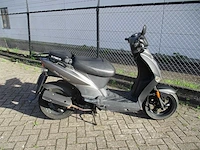 Kymco - bromscooter - agility - scooter - afbeelding 8 van  11