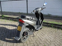 Kymco - bromscooter - agility - scooter - afbeelding 9 van  11