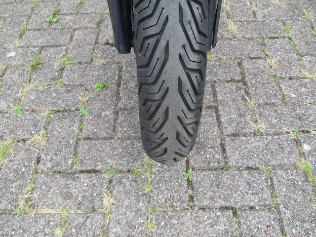 Kymco - bromscooter - agility 16" + - scooter - afbeelding 4 van  10