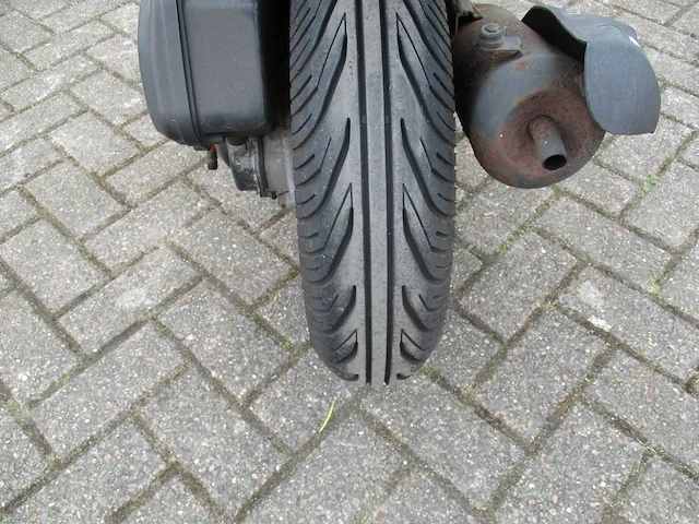 Kymco - bromscooter - agility 50 - scooter - afbeelding 11 van  11