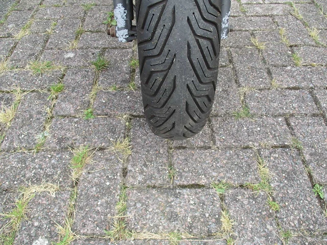 Kymco - bromscooter - agility carry - scooter - afbeelding 4 van  11