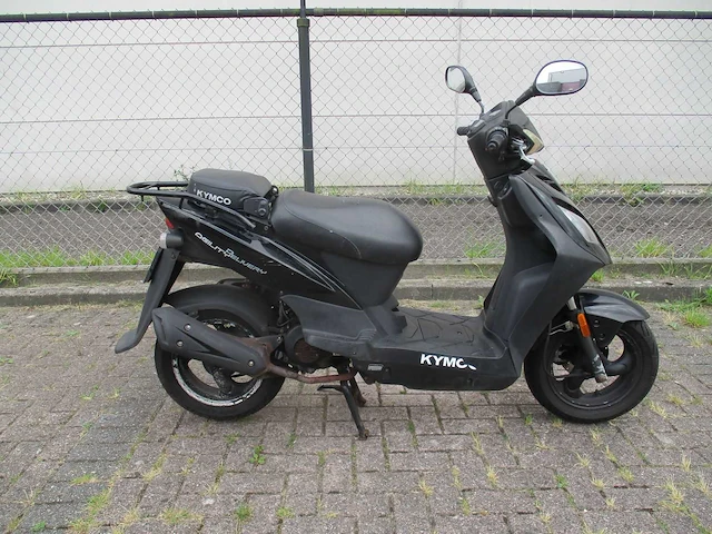 Kymco - bromscooter - agility carry - scooter - afbeelding 6 van  11