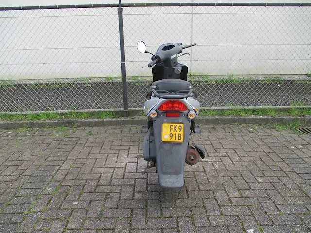 Kymco - bromscooter - agility fat 12" - scooter - afbeelding 7 van  9
