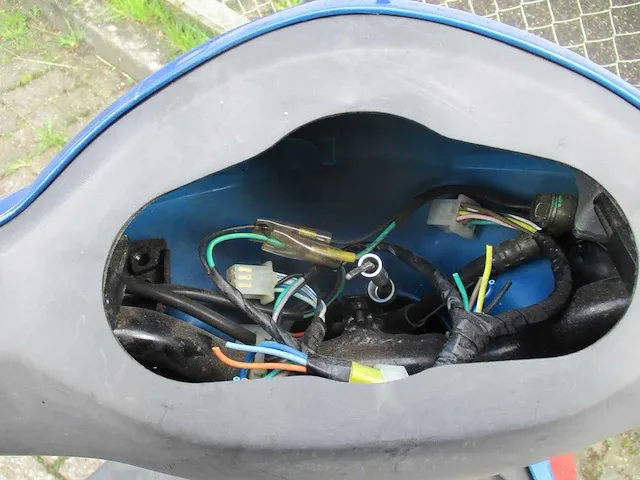 Kymco - bromscooter - agility fat 12" - scooter - afbeelding 9 van  9