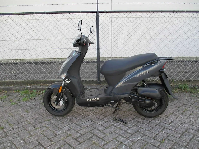 Kymco - bromscooter - agility fat 12" fr k - scooter - afbeelding 1 van  11