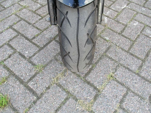 Kymco - bromscooter - agility fat 12" fr k - scooter - afbeelding 6 van  11