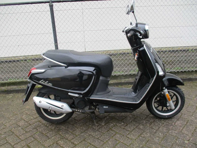 Kymco - bromscooter - new like injectie - scooter - afbeelding 8 van  11
