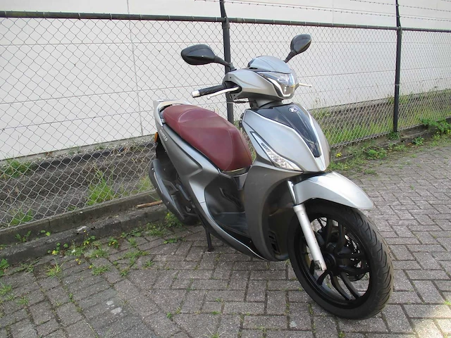 Kymco - bromscooter - new people s injectie - scooter - afbeelding 7 van  11