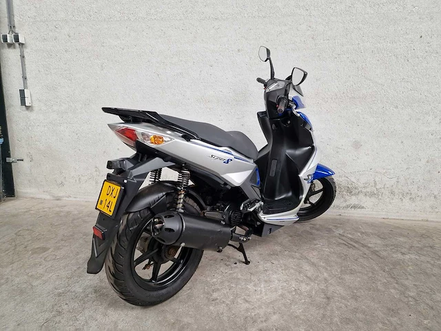 Kymco - bromscooter - super 8 street - 4t 45km uitvoering dxj14l - afbeelding 6 van  7