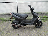 Kymco - bromscooter - super 9 air sport 70 cc 2 takt - scooter - afbeelding 8 van  11