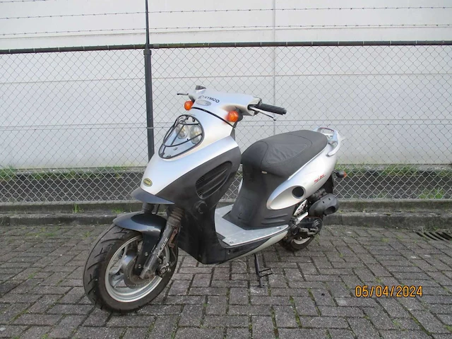 Kymco - bromscooter - top-boy 50 2 tact - scooter - afbeelding 2 van  9