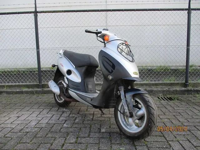 Kymco - bromscooter - top-boy 50 2 tact - scooter - afbeelding 4 van  9