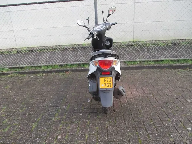 Kymco - bromscooter - vp 50 - scooter - afbeelding 7 van  9