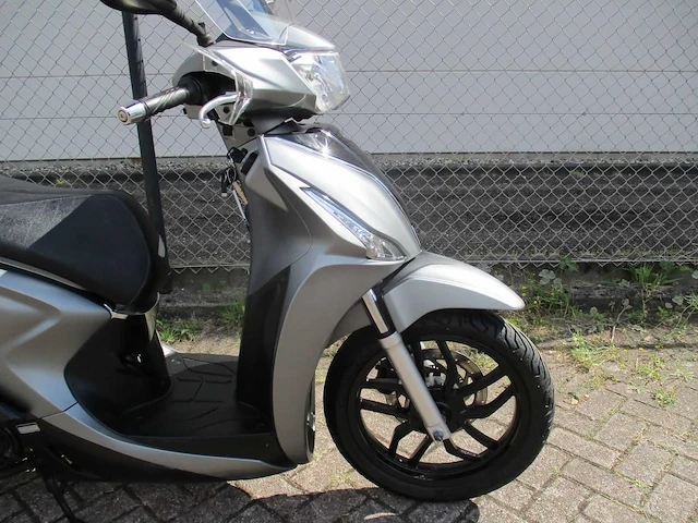 Kymco - motorscooter - new people s200i abs - motorfiets - afbeelding 15 van  15