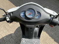 Kymco - snorscooter - agility - dxv-93-f - afbeelding 3 van  17