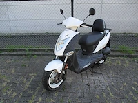 Kymco - snorscooter - agility 12 inch - scooter - afbeelding 2 van  11