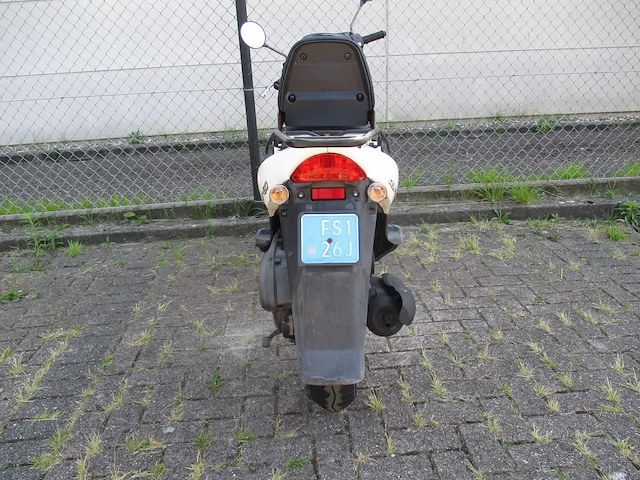 Kymco - snorscooter - agility 12 inch - scooter - afbeelding 8 van  11