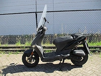 Kymco - snorscooter - agility 12 inch - scooter - afbeelding 1 van  11