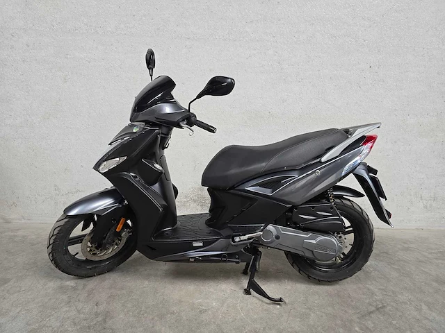 Kymco - snorscooter - agility 16+ - 4t 25km uitvoering ffs46h - afbeelding 1 van  7