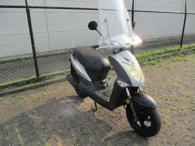 Kymco - snorscooter - agility 50 (12 inch) - scooter - afbeelding 3 van  9