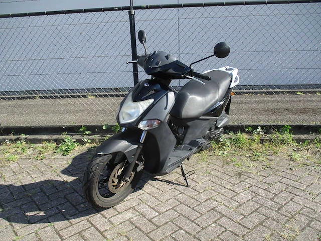 Kymco - snorscooter - agility 50 16 inch - scooter - afbeelding 4 van  11