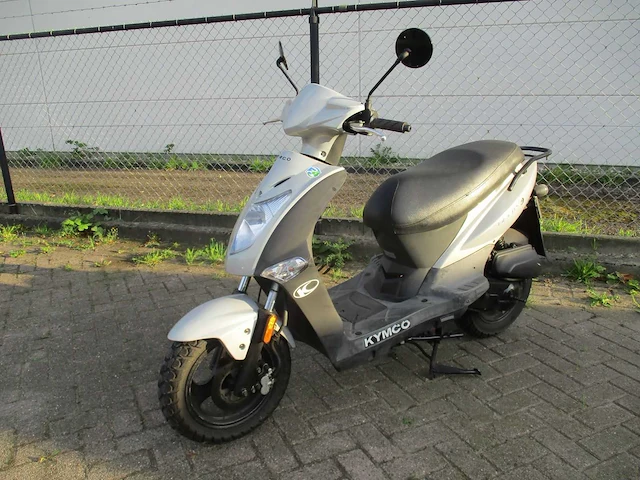 Kymco - snorscooter - agility fat - scooter - afbeelding 4 van  11
