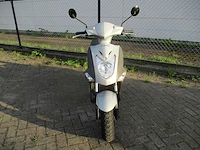Kymco - snorscooter - agility fat - scooter - afbeelding 5 van  11