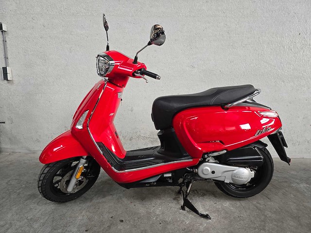 Kymco - snorscooter - new like - 4t 25km uitvoering fng10l - afbeelding 1 van  7