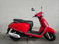 Kymco - snorscooter - new like - 4t 25km uitvoering fng10l - afbeelding 2 van  7