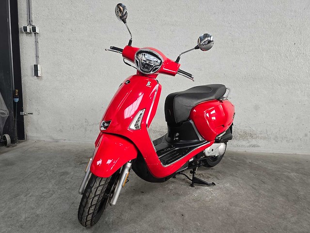Kymco - snorscooter - new like - 4t 25km uitvoering fng10l - afbeelding 3 van  7