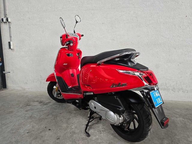 Kymco - snorscooter - new like - 4t 25km uitvoering fng10l - afbeelding 6 van  7