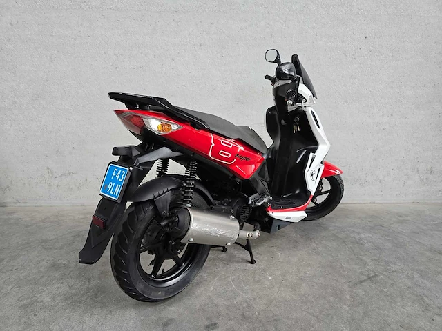 Kymco - snorscooter - super 8 - 4t 25km uitvoering f439ln - afbeelding 5 van  7