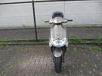Kymco - snorscooter - vitality - scooter - afbeelding 4 van  10