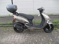 Kymco - snorscooter - vitality - scooter - afbeelding 6 van  10