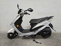 Kymco - snorscooter - vp 50 - 4t 25km uitvoering f502gs - afbeelding 1 van  7