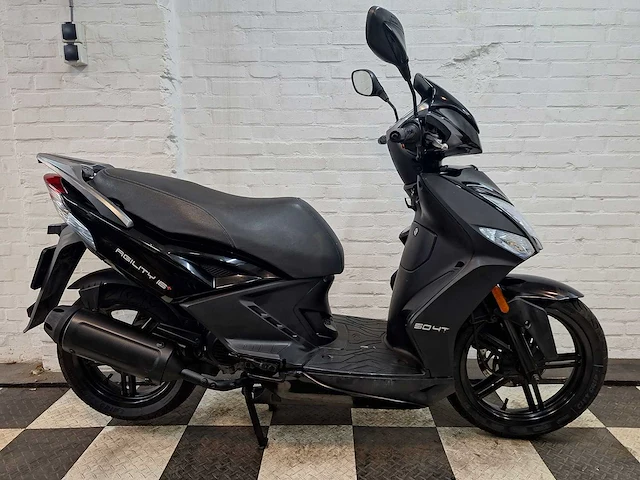 Kymco agility 16+ 45 km bromscooter 4takt - afbeelding 6 van  7