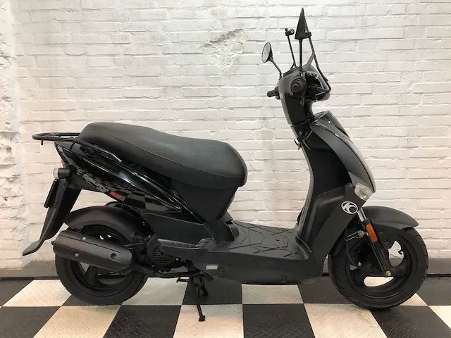 Kymco agility 45 km bromscooter 4takt - afbeelding 6 van  7