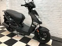 Kymco agility 45 km bromscooter 4takt - afbeelding 7 van  7