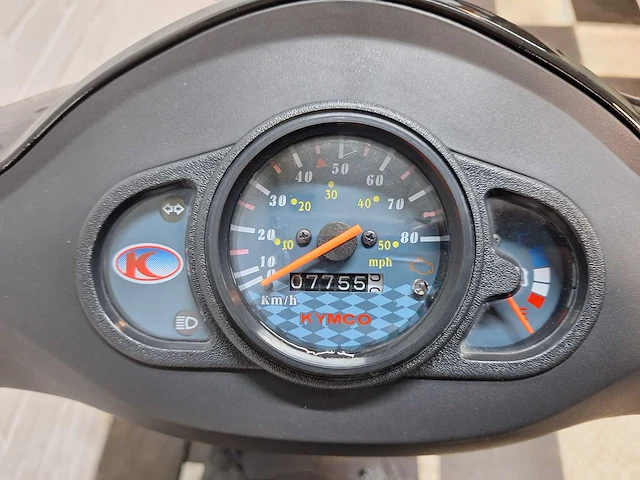 Kymco agility 45 km bromscooter 4takt - afbeelding 4 van  7