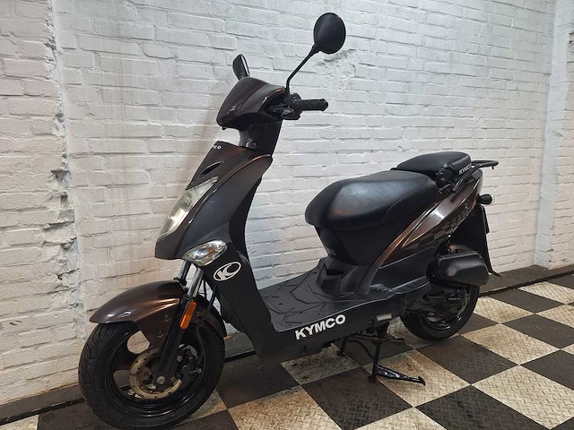 Kymco agility 45 km bromscooter 4takt - afbeelding 2 van  7