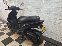 Kymco agility 45km bromscooter 4-takt - afbeelding 3 van  7