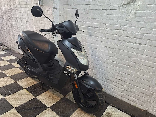 Kymco agility 45km bromscooter 4-takt - afbeelding 6 van  7