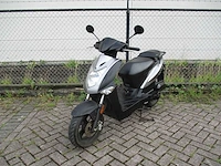 Kymco agility alleen bedoeld voor onderdelen - snorscooter - 12 inch - scooter - afbeelding 5 van  12