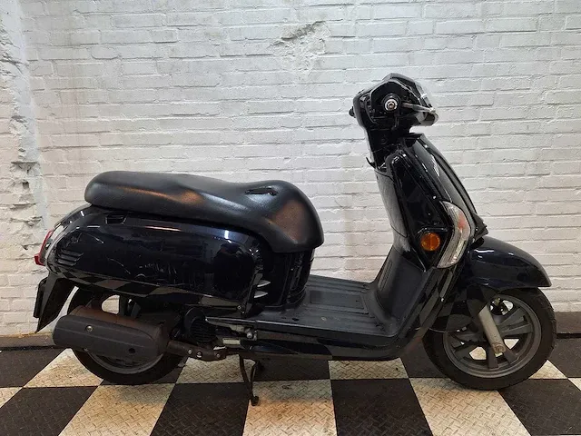 Kymco like 45 km bromscooter 4takt - afbeelding 5 van  7