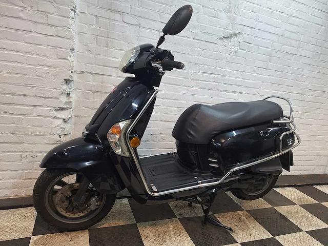 Kymco like 45 km bromscooter 4takt - afbeelding 2 van  7