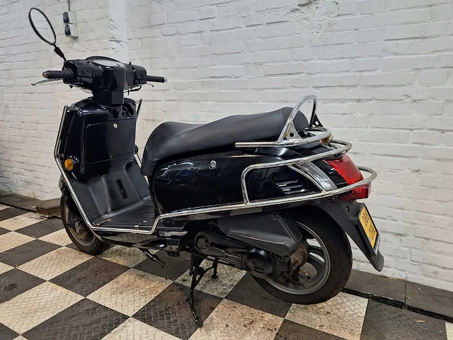 Kymco like 45 km bromscooter 4takt - afbeelding 3 van  7