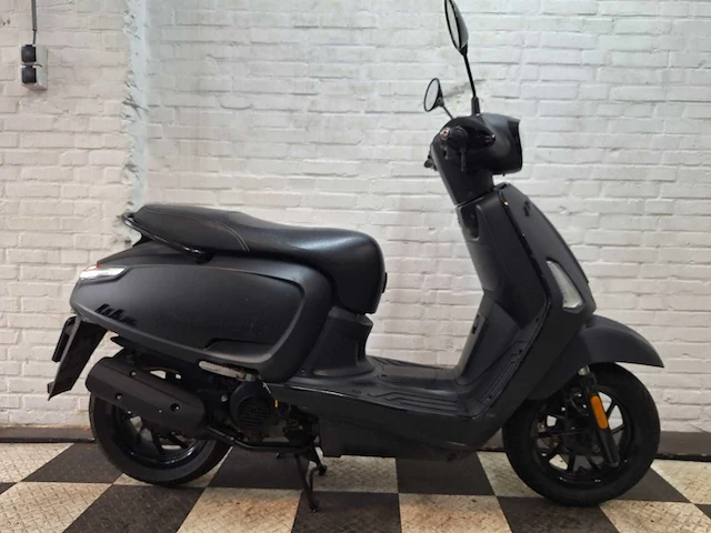 Kymco new like 45km bromscooter 4-takt - afbeelding 5 van  7