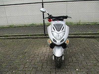 Kymco (scooter alleen bedoeld voor onderdelen) - bromscooter - b&win 50 2 tact liguid cooled - scooter - afbeelding 4 van  10